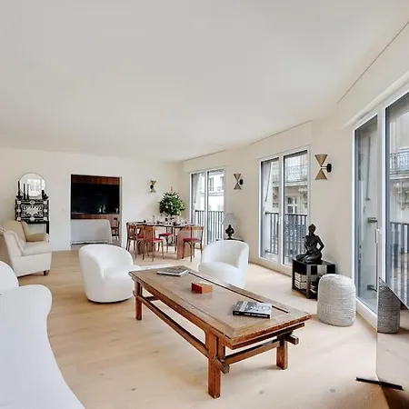 Tour Eiffel Champs- 6p Elysees 3 3 Bathrooms Apartment Paris