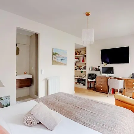 Tour Eiffel Champs- 6p Elysees 3 3 Bathrooms Apartment