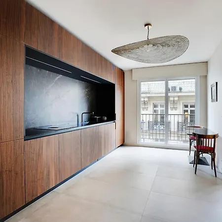 Apartment Tour Eiffel Champs- 6p Elysees 3 3 Bathrooms Paris